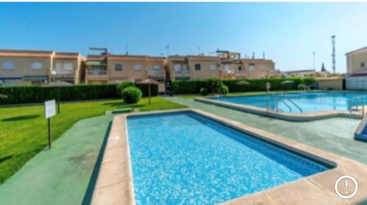 2 Bed Apartment In Paraje Natural Fase 1, Torrevieja Exteriör bild