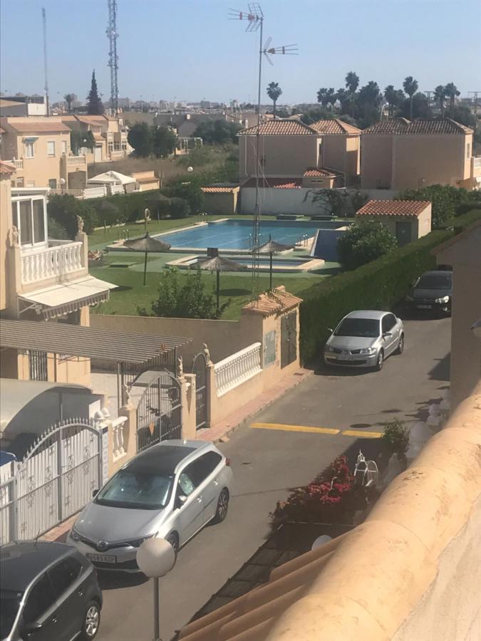 2 Bed Apartment In Paraje Natural Fase 1, Torrevieja Exteriör bild
