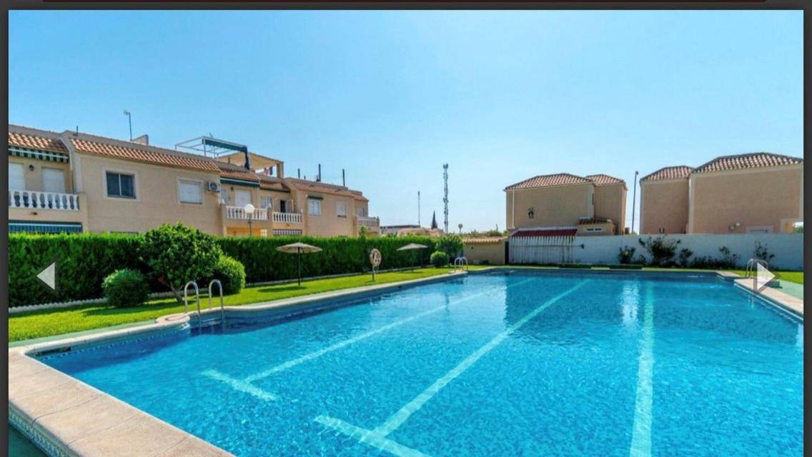 2 Bed Apartment In Paraje Natural Fase 1, Torrevieja Exteriör bild